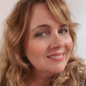 Hi, Im Rosie! Talk about vintage!